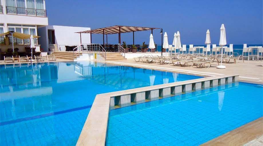 Ada Beach Hotel Kyrenia  Exterior foto